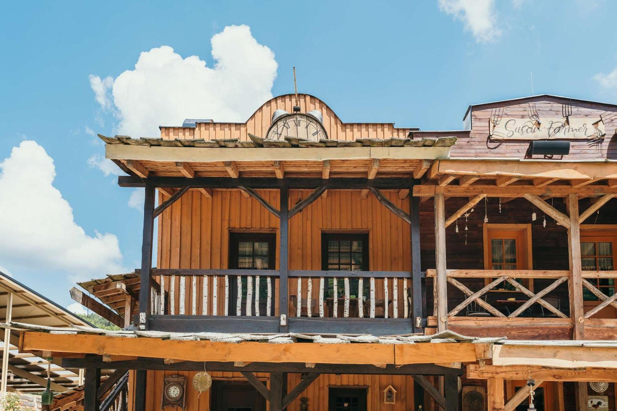 Ranch 13 - Western A Kone Nemšová 客房 照片